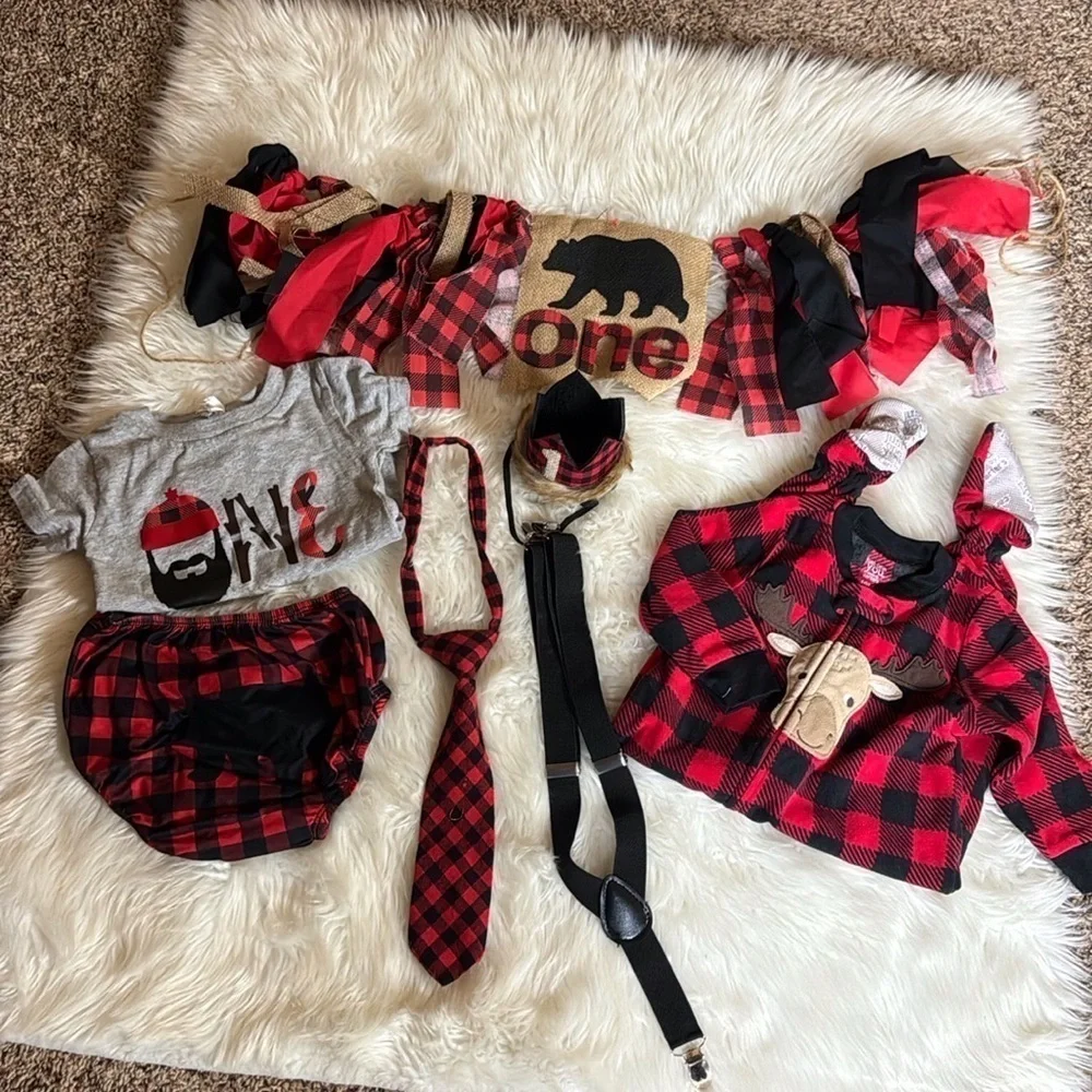 Boy’s First Birthday outfit, crown and bunting Woodland / Lumberjack theme